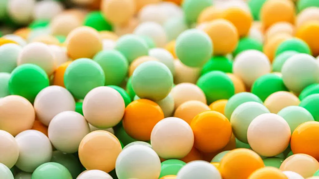 Plastic Balls Online